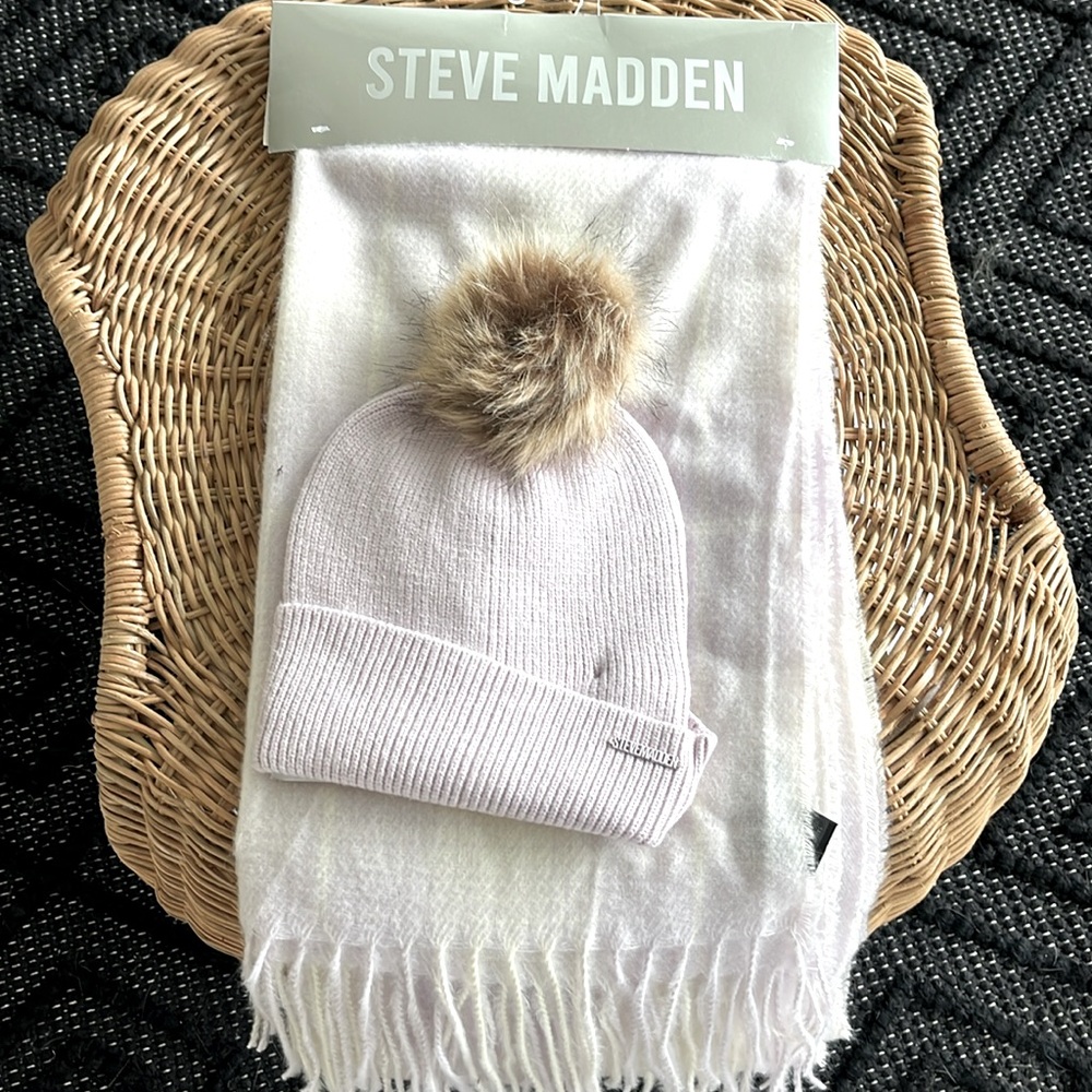 Steve Madden scarf and hat